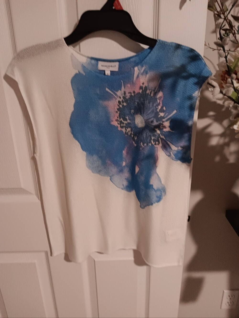 Bianco Blu Knit Top with Blue Floral Accent. Small